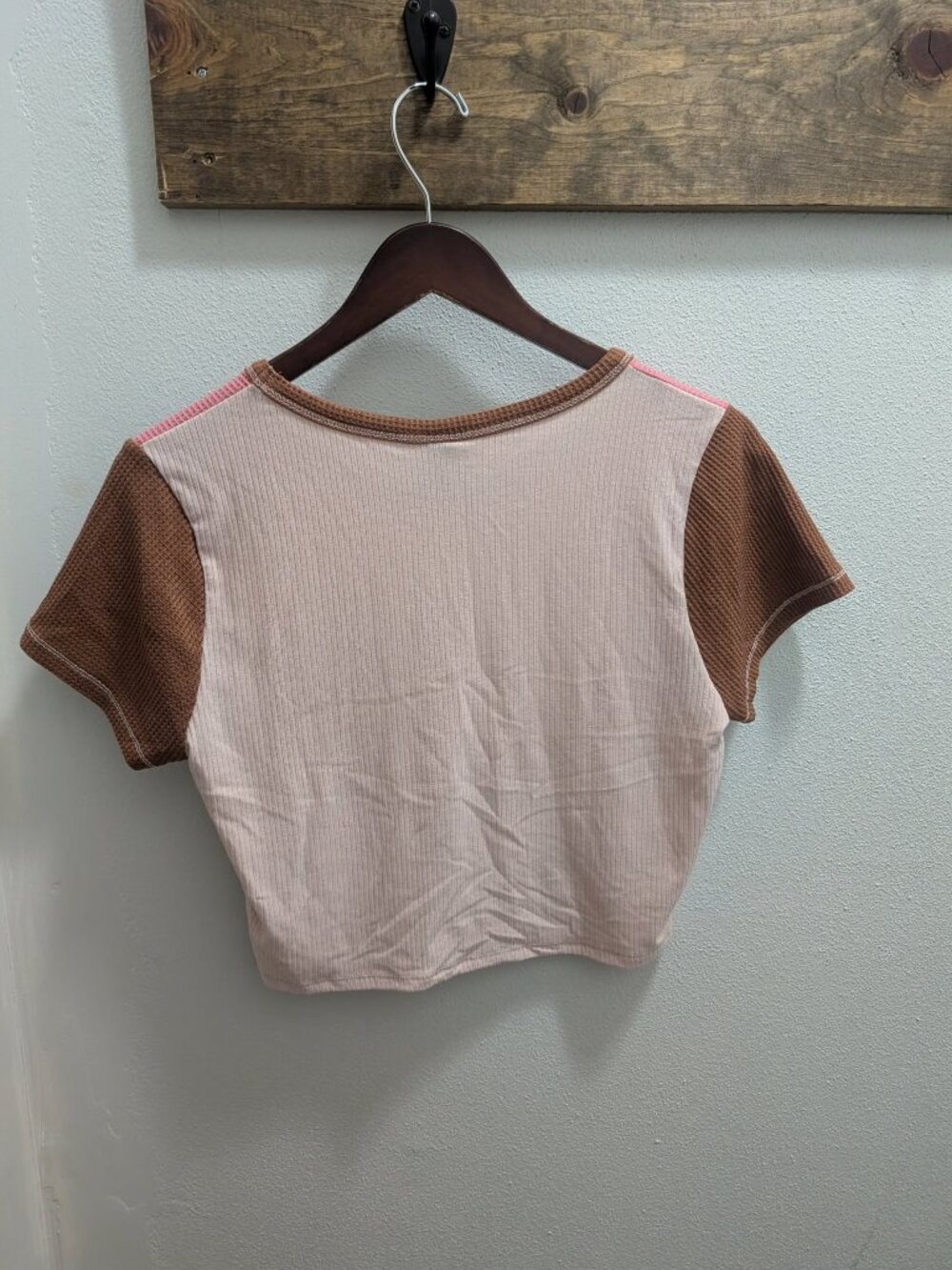 *10/$25* Women's Wild Fable Ribbed/Waffle Knit Crop Tee - Size Large - Picture 4 of 4